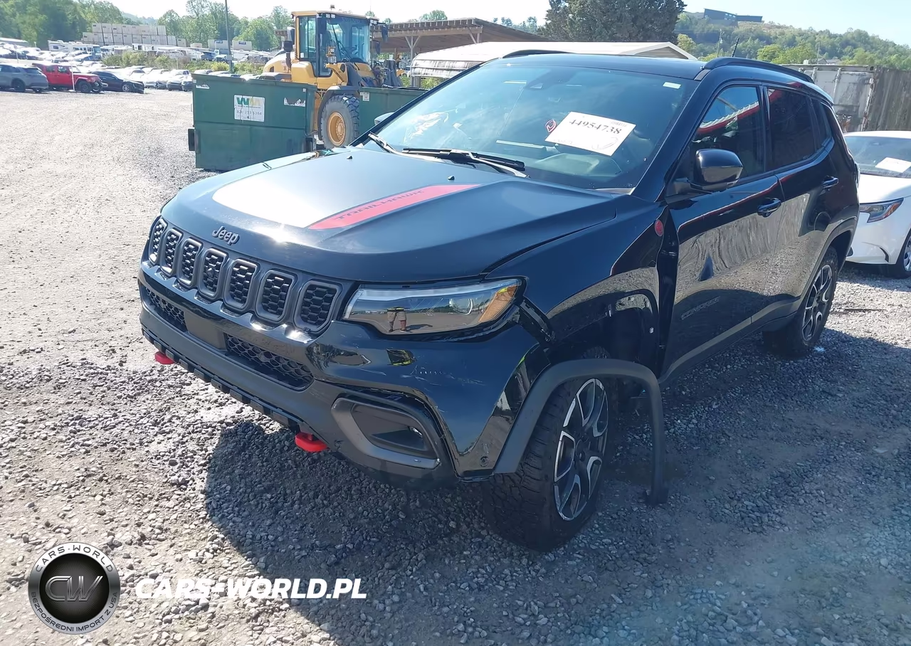 2025 Jeep Compass Trailhawk 4X4 VIN:3C4NJDDN0ST526229 - 6