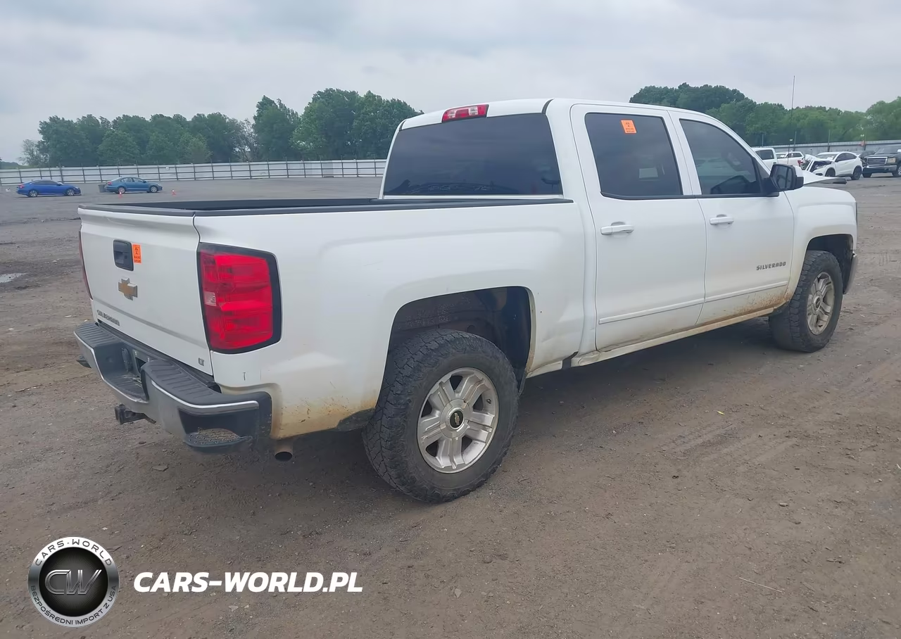 2018 Chevrolet Silverado 1500 1Lt VIN:3GCUKREC6JG513513 - 4