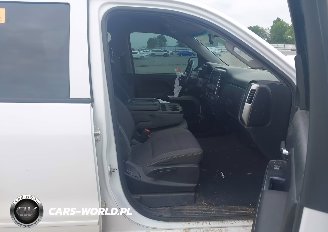 2018 Chevrolet Silverado 1500 1Lt VIN:3GCUKREC6JG513513 - 5