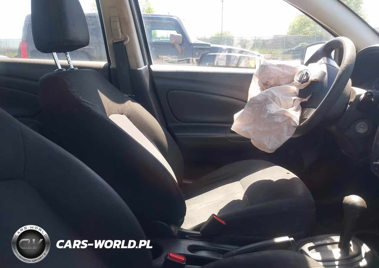 2018 Nissan Versa 1.6 S+ VIN:3N1CN7AP3JL852370 - 5