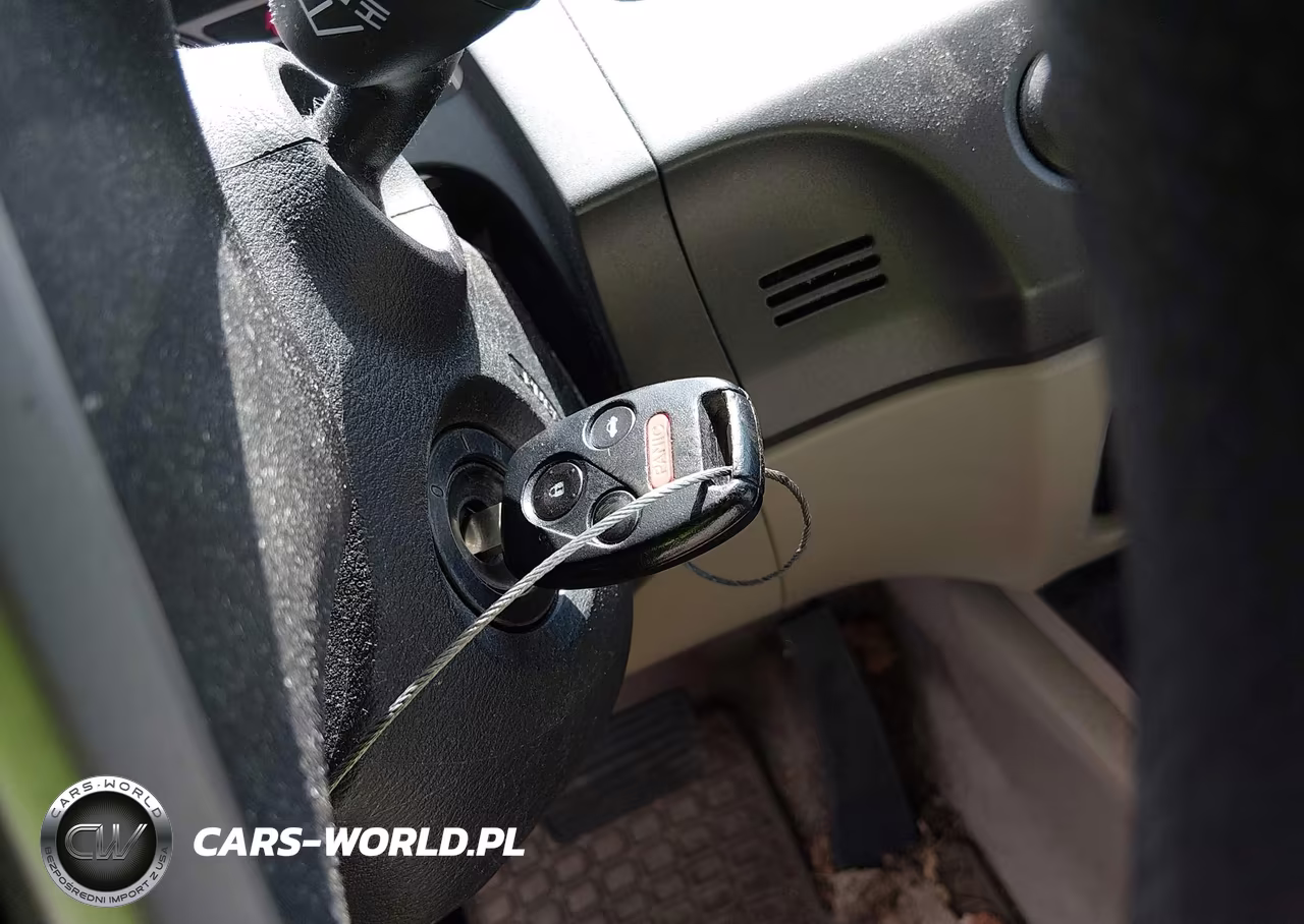 2010 Honda Civic Hybrid VIN:JHMFA3F28AS007638 - 11