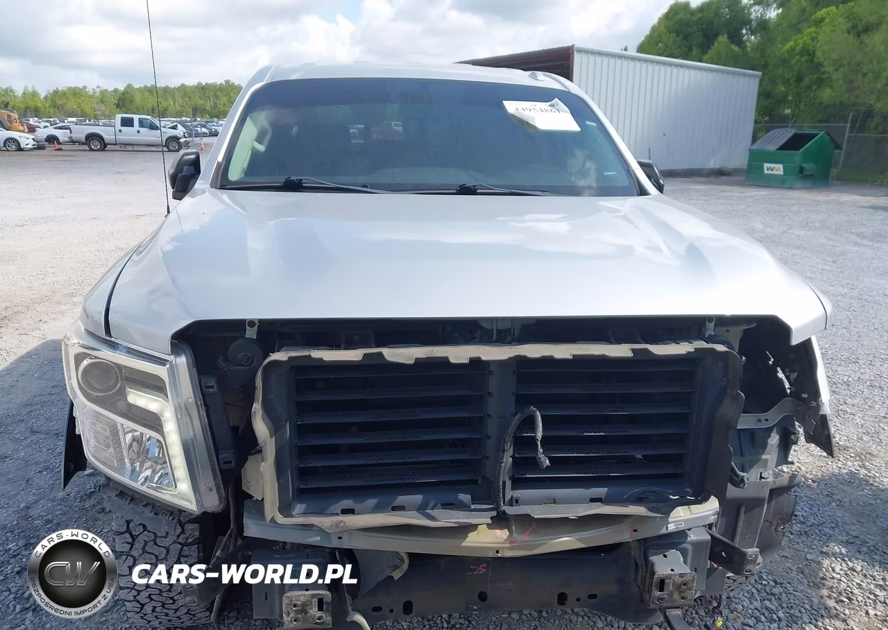 2018 Nissan Titan Pro-4X VIN:1N6AA1E57JN525943 - 12