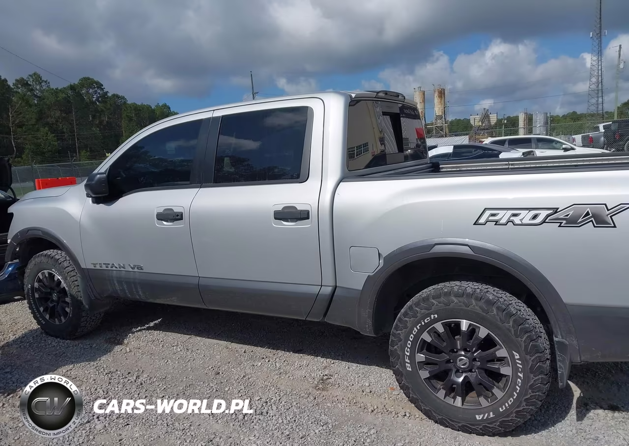2018 Nissan Titan Pro-4X VIN:1N6AA1E57JN525943 - 14