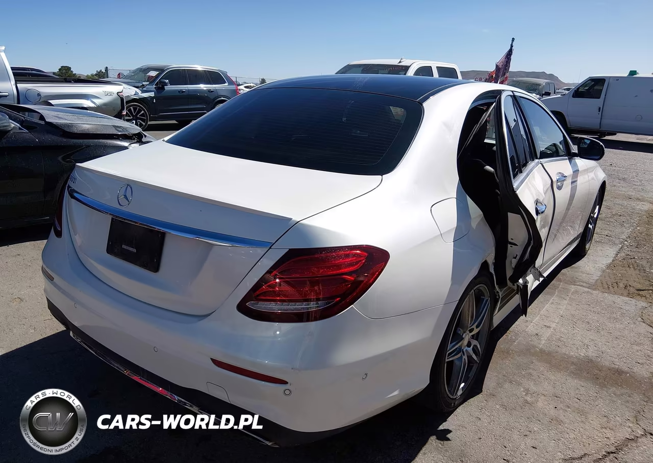 2017 Mercedes-Benz E 300 VIN:WDDZF4JB3HA140679 - 4