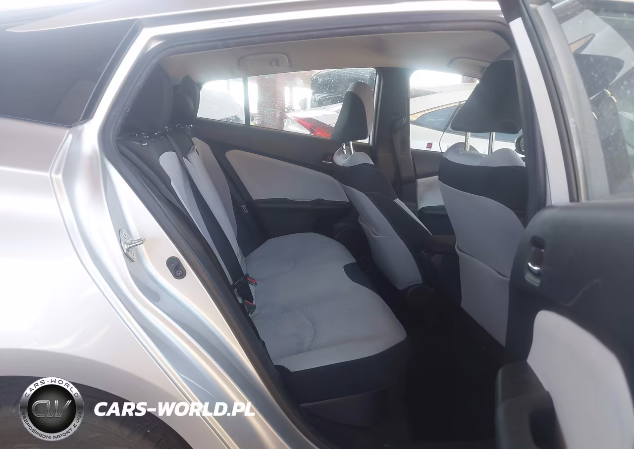 2022 Toyota Prius Le VIN:JTDKAMFU7N3178047 - 8