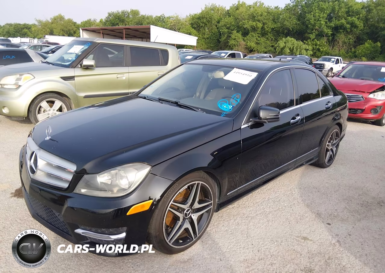 2013 Mercedes-Benz C 250 Sport VIN:WDDGF4HB4DR285044 - 2