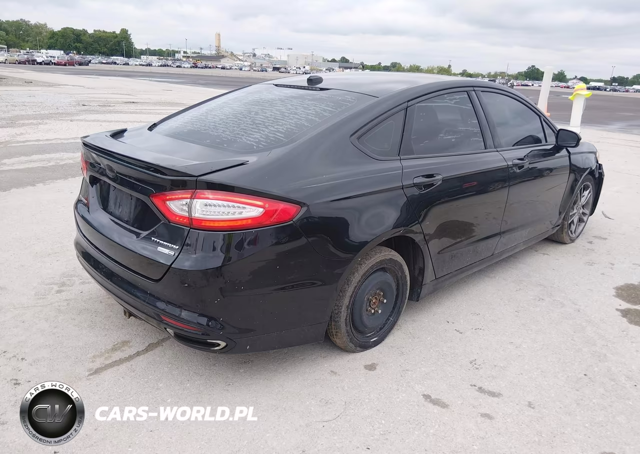 2015 Ford Fusion Titanium VIN:3FA6P0D96FR263915 - 4