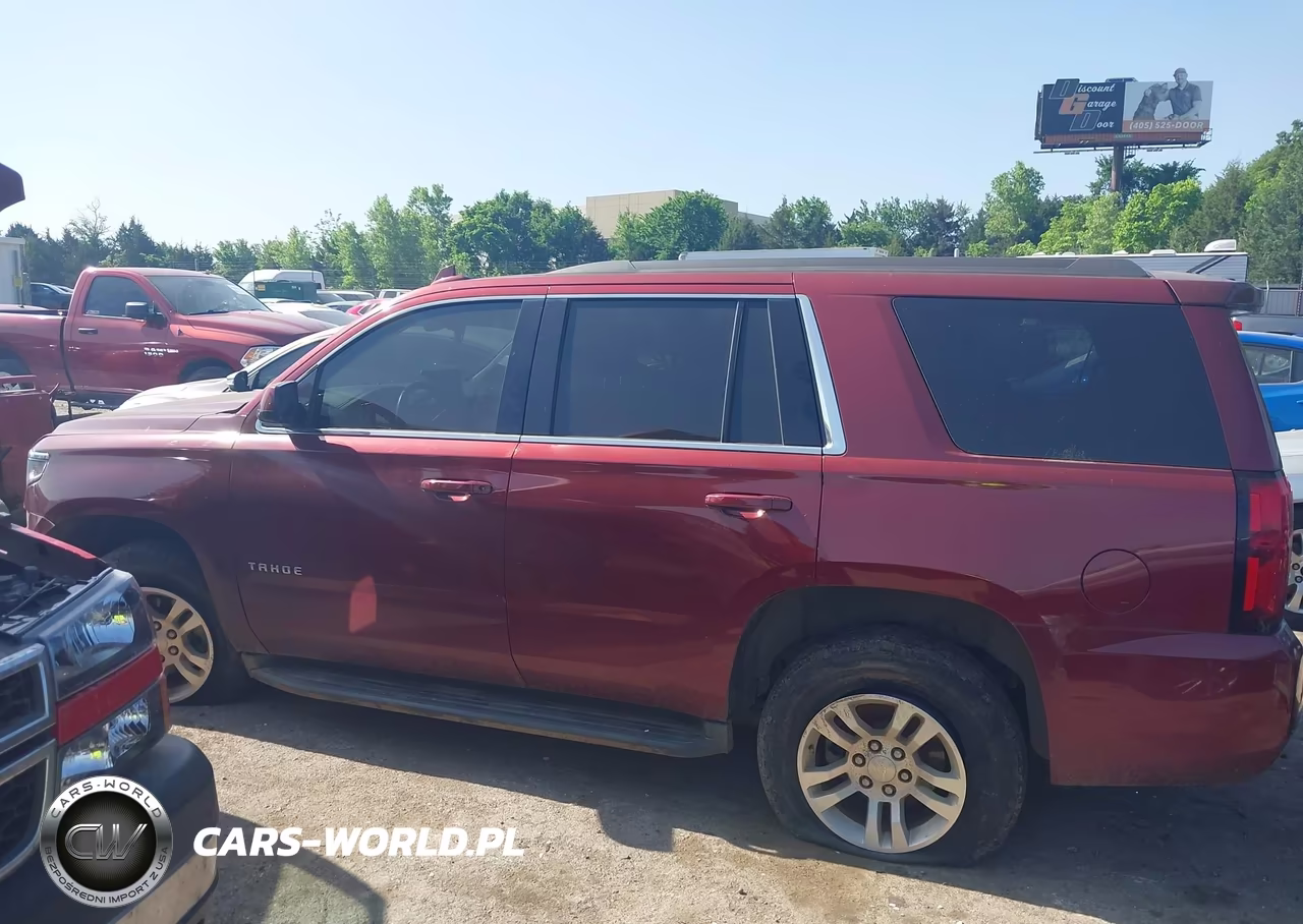 2018 Chevrolet Tahoe Ls VIN:1GNSCAKC1JR146327 - 13