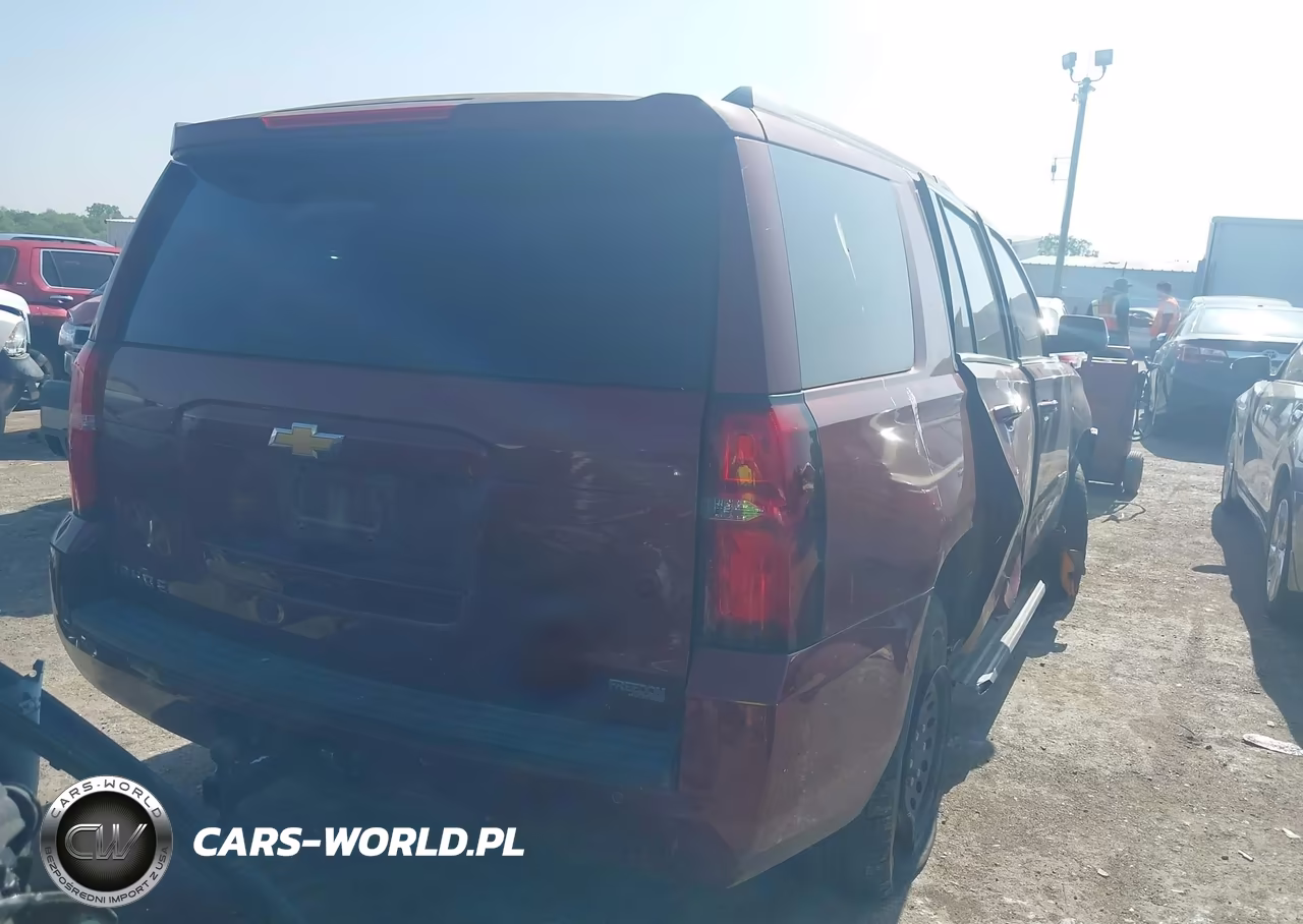 2018 Chevrolet Tahoe Ls VIN:1GNSCAKC1JR146327 - 4