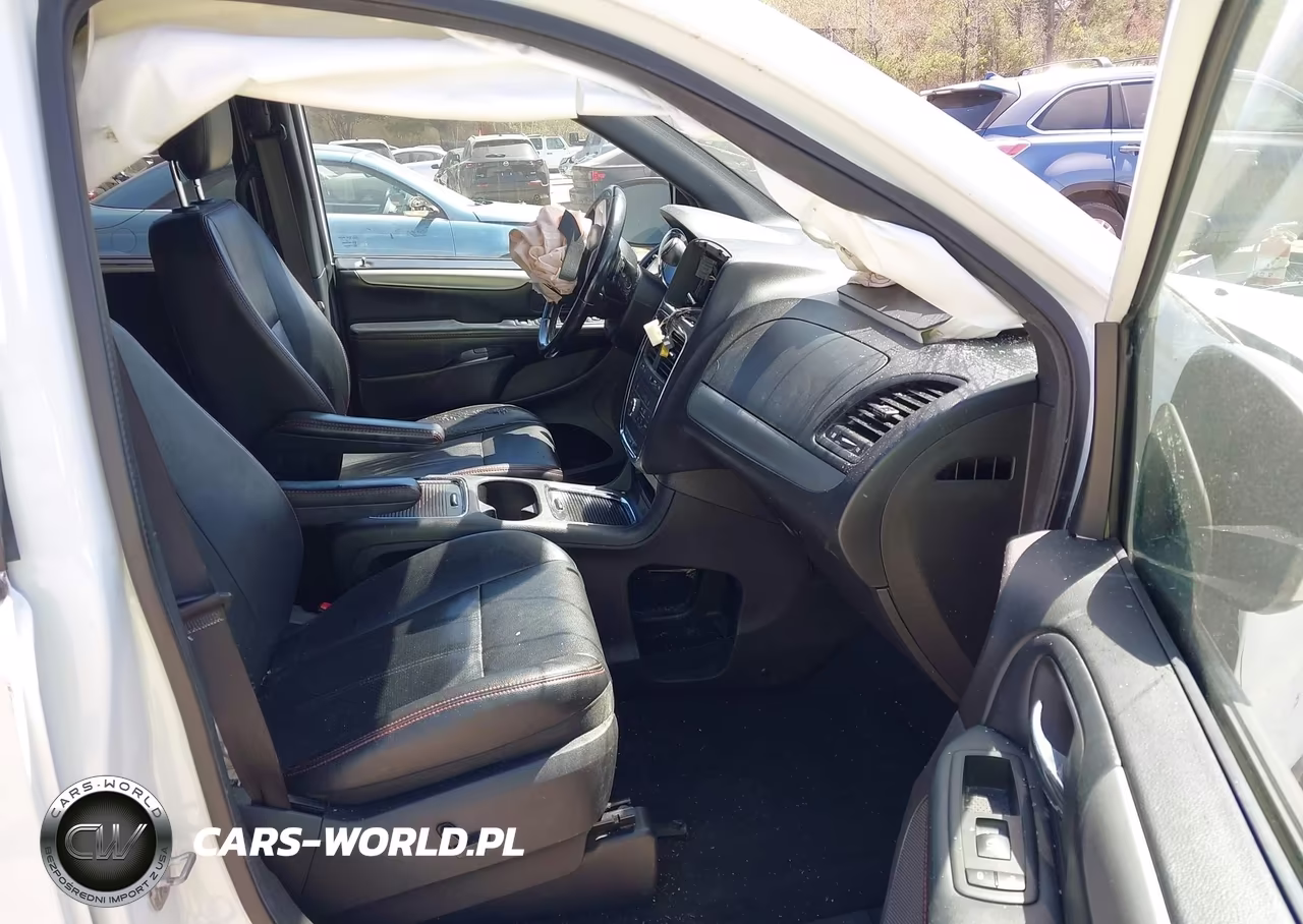 2019 Dodge Grand Caravan Gt VIN:2C4RDGEG7KR739837 - 5