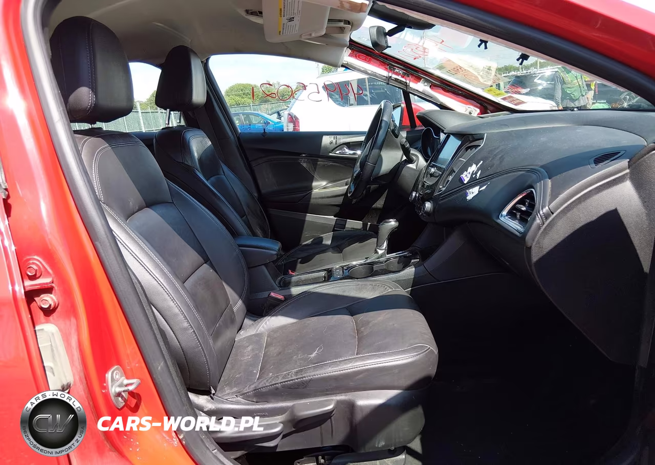 2017 Chevrolet Cruze Premier Auto VIN:3G1BF6SM0HS590157 - 5