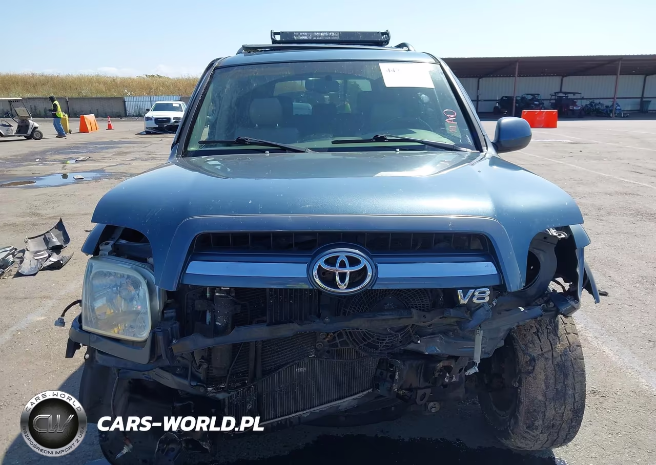 2005 Toyota Sequoia Limited V8 VIN:5TDBT48AX5S252945 - 13