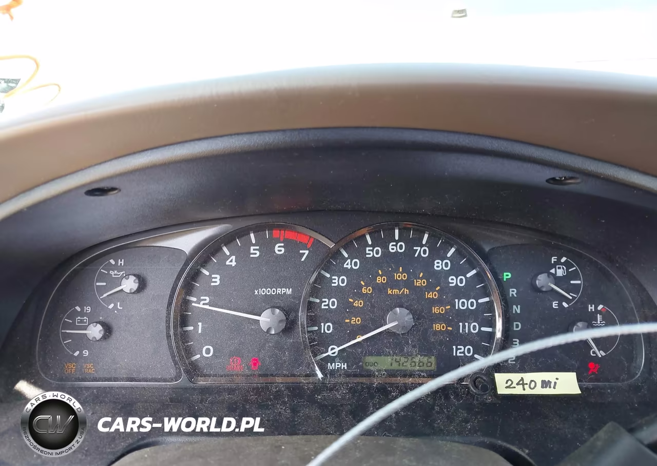 2005 Toyota Sequoia Limited V8 VIN:5TDBT48AX5S252945 - 7