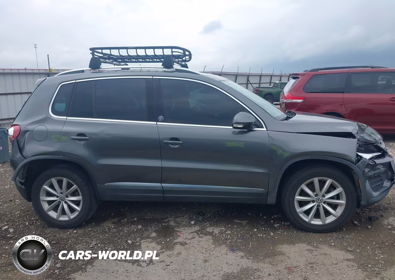 2017 Volkswagen Tiguan 2.0T Wolfsburg Edition VIN:WVGRV7AX0HK031211 - 13