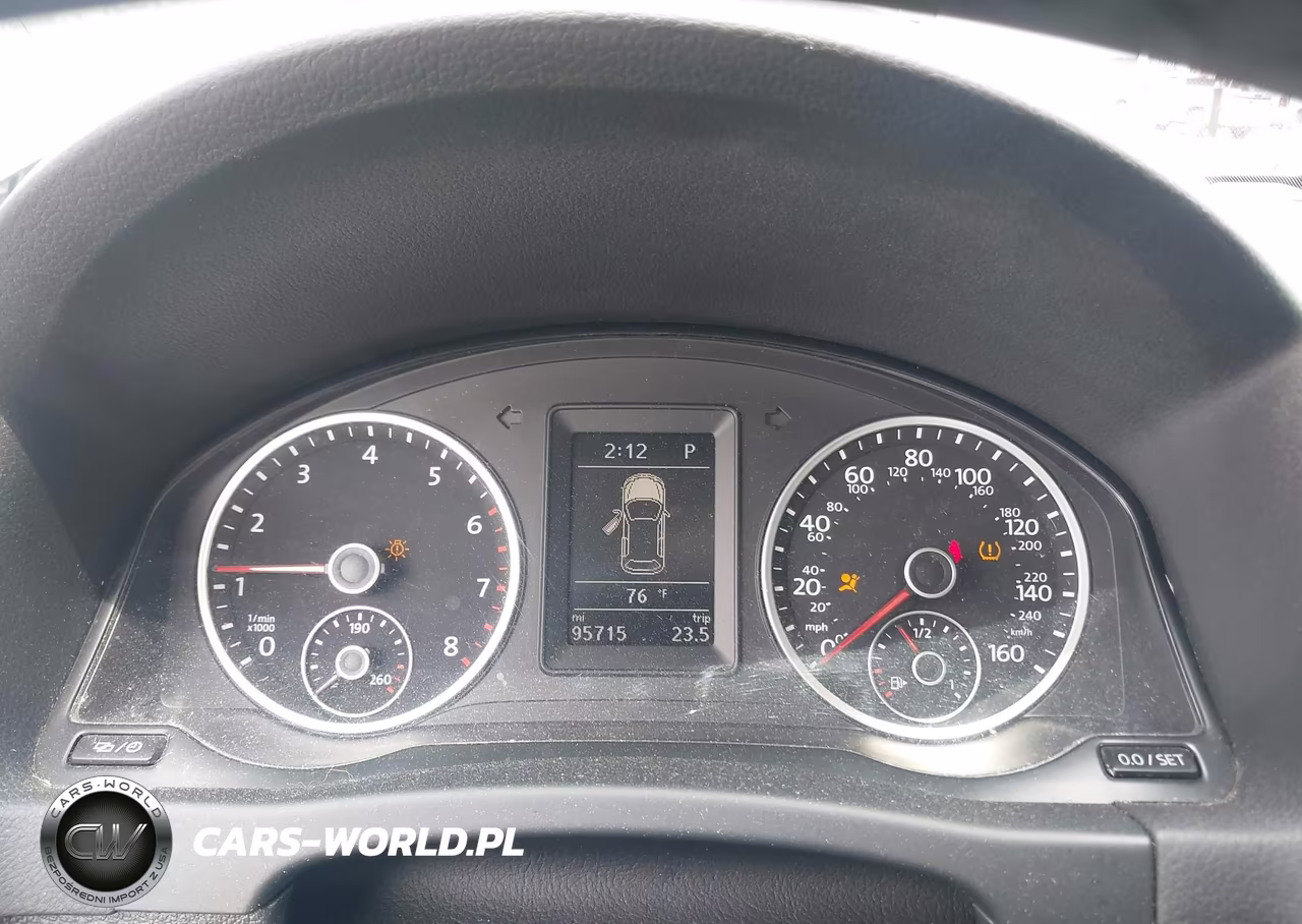 2017 Volkswagen Tiguan 2.0T Wolfsburg Edition VIN:WVGRV7AX0HK031211 - 7