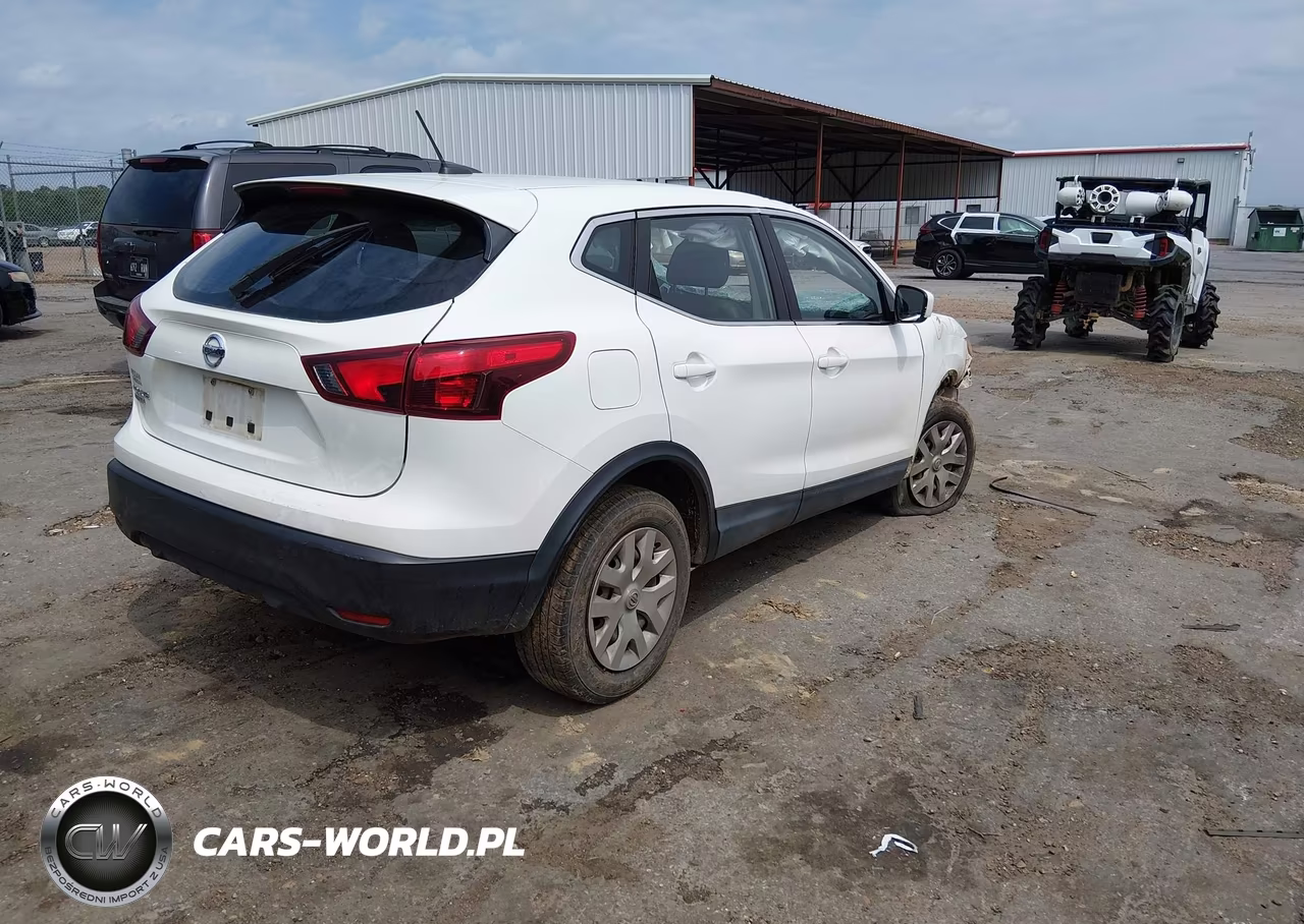 2018 Nissan Rogue Sport S VIN:JN1BJ1CP0JW150583 - 4