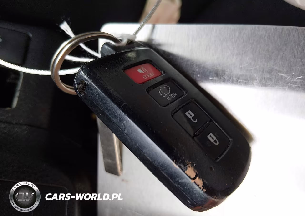 2018 Toyota Rav4 Xle VIN:JTMWFREV3JJ202506 - 11