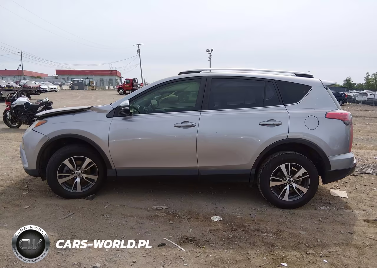 2018 Toyota Rav4 Xle VIN:JTMWFREV3JJ202506 - 14