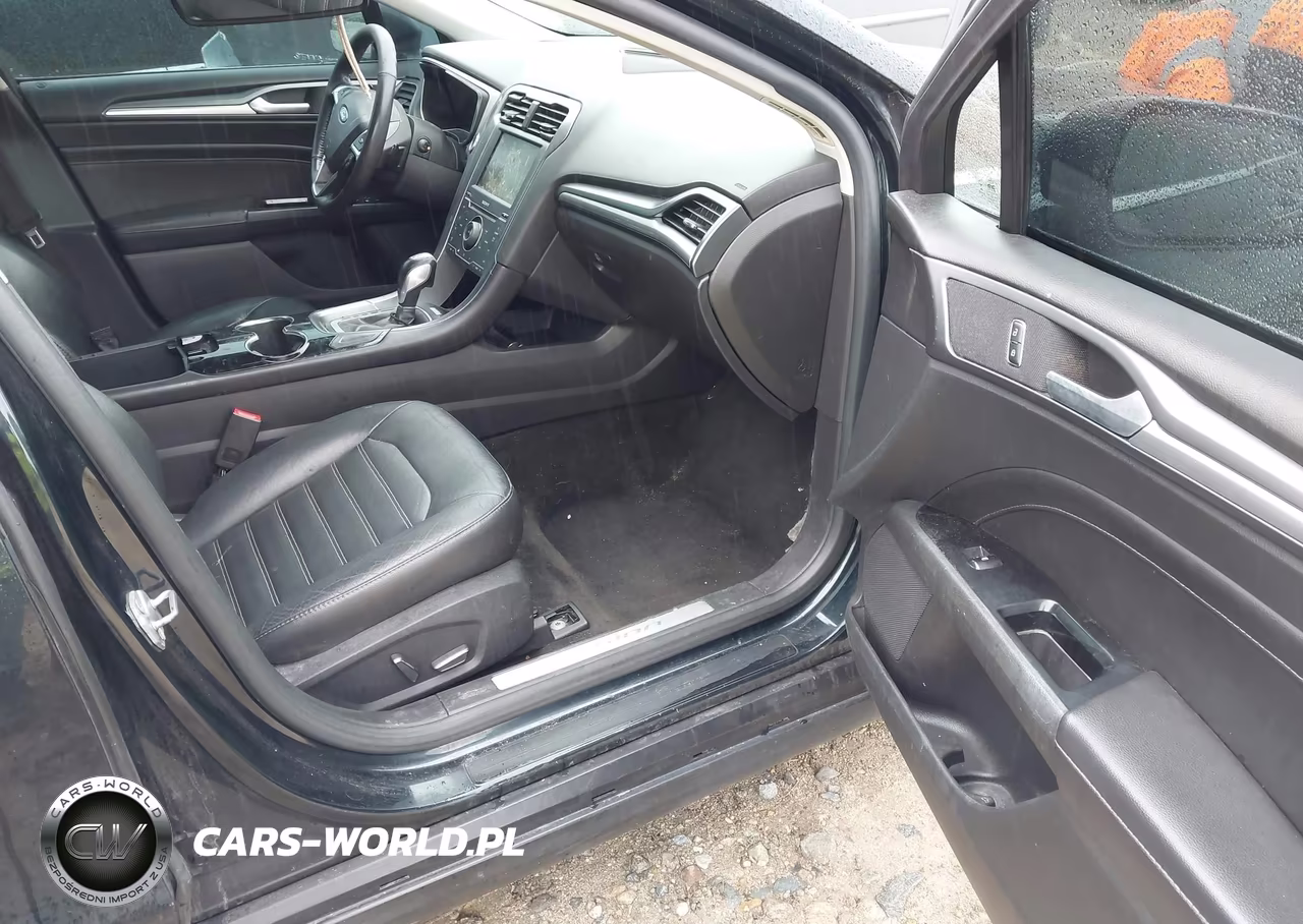 2014 Ford Fusion Titanium VIN:3FA6P0K9XER197256 - 5