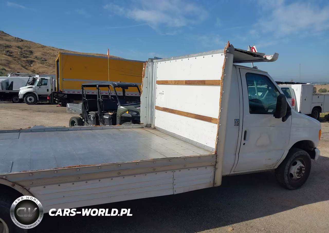 2006 Ford E-450 Cutaway VIN:1FDXE45SX6HA78681 - 10