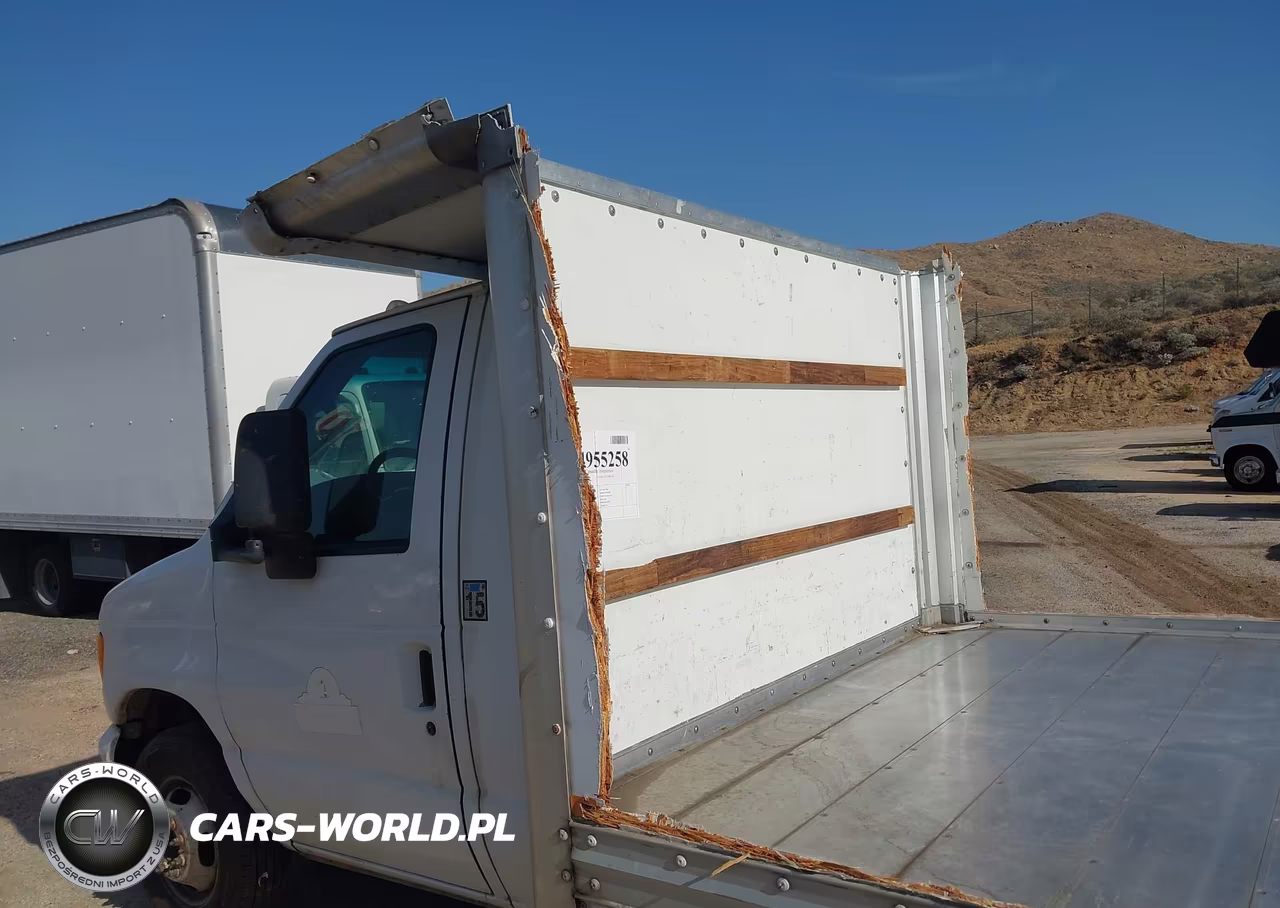 2006 Ford E-450 Cutaway VIN:1FDXE45SX6HA78681 - 13