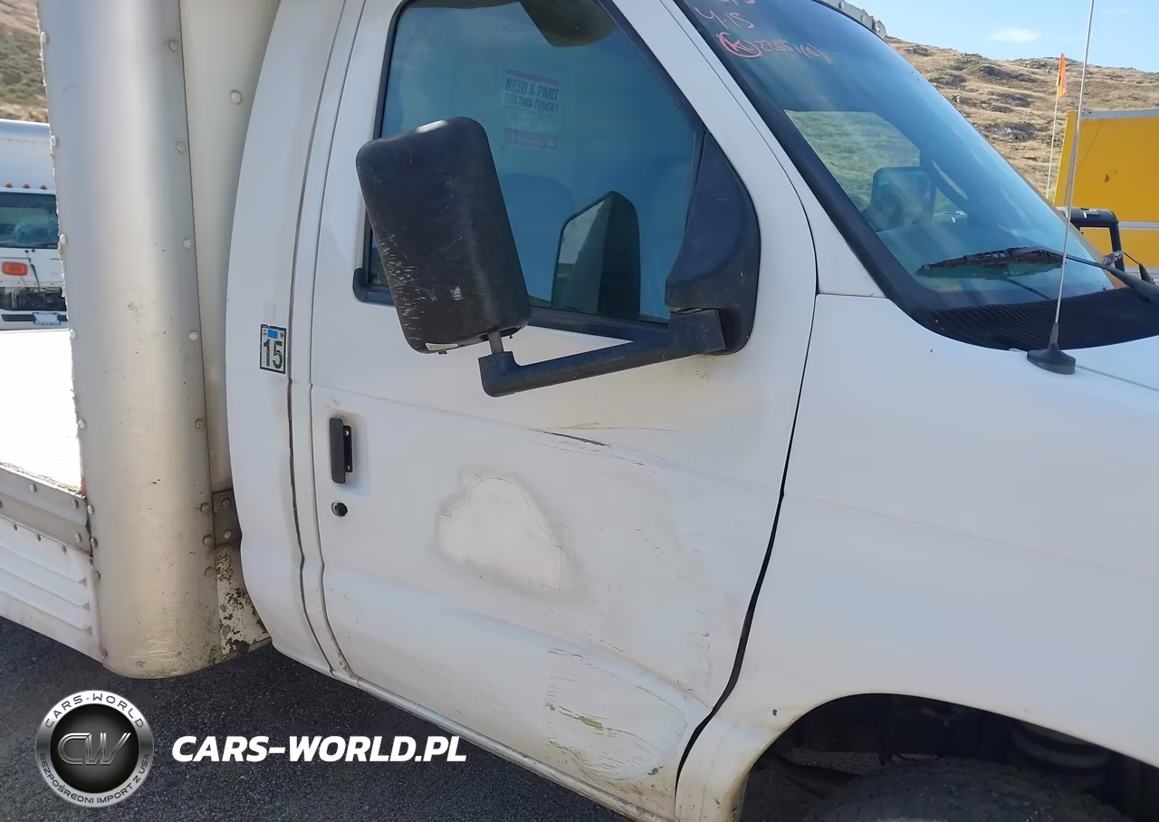 2006 Ford E-450 Cutaway VIN:1FDXE45SX6HA78681 - 14