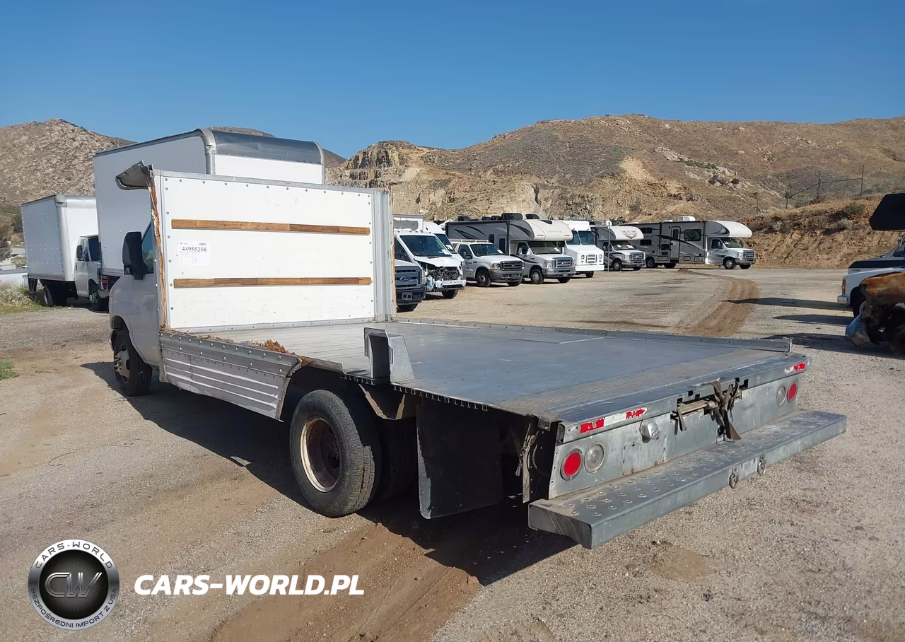 2006 Ford E-450 Cutaway VIN:1FDXE45SX6HA78681 - 3