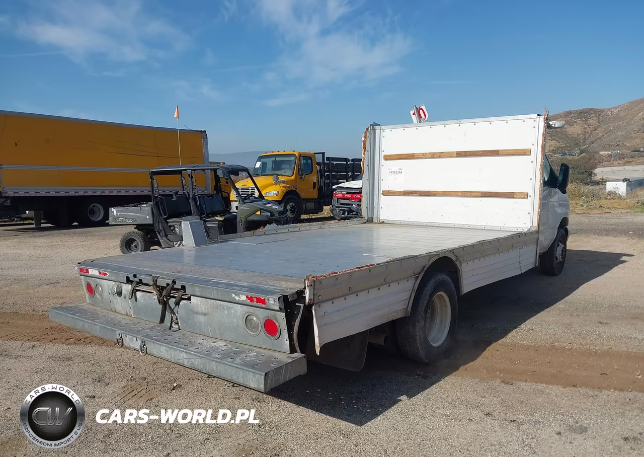 2006 Ford E-450 Cutaway VIN:1FDXE45SX6HA78681 - 4