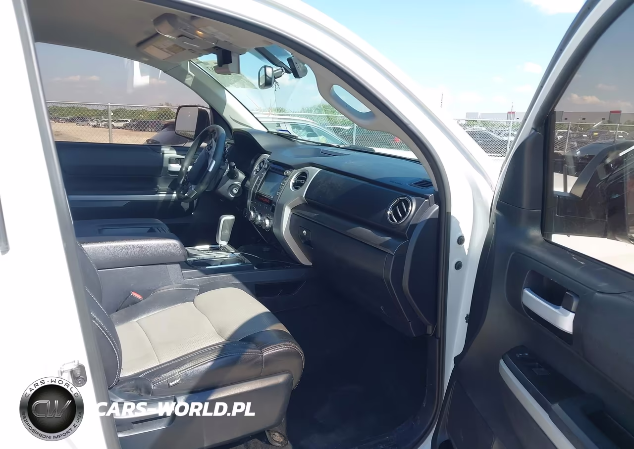 2017 Toyota Tundra Sr5 5.7L V8 VIN:5TFDW5F19HX631927 - 5