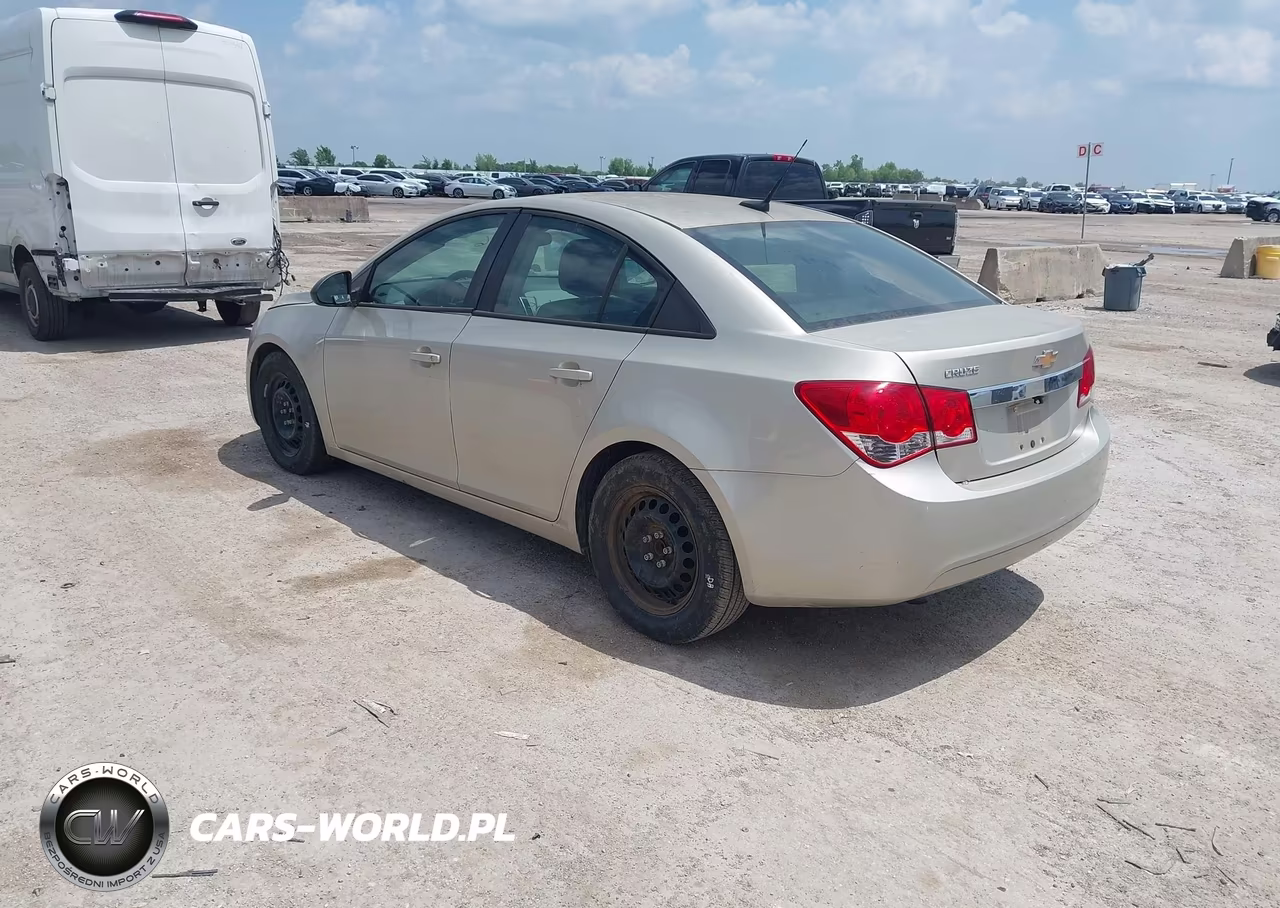 2013 Chevrolet Cruze Ls Auto VIN:1G1PA5SH6D7156447 - 3