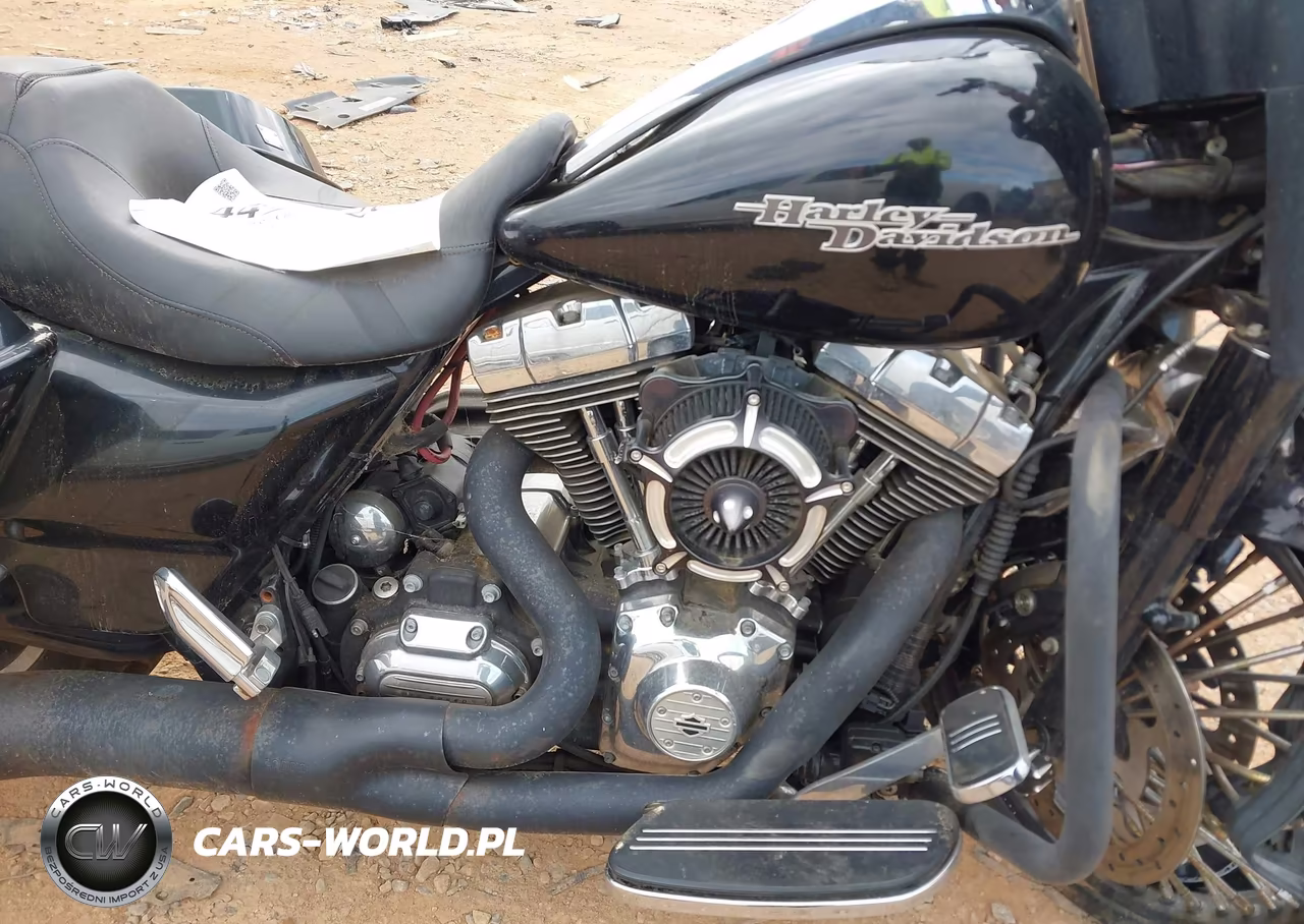 2013 Harley-Davidson Flhx Street Glide VIN:1HD1KBM13DB630956 - 9