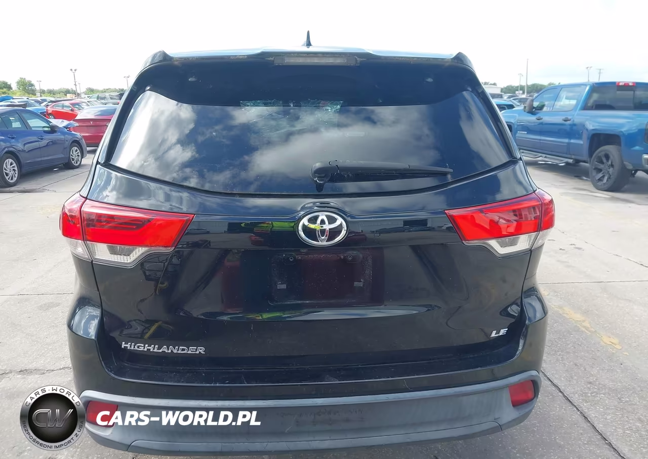 2018 Toyota Highlander Le Plus VIN:5TDZZRFH4JS286125 - 16