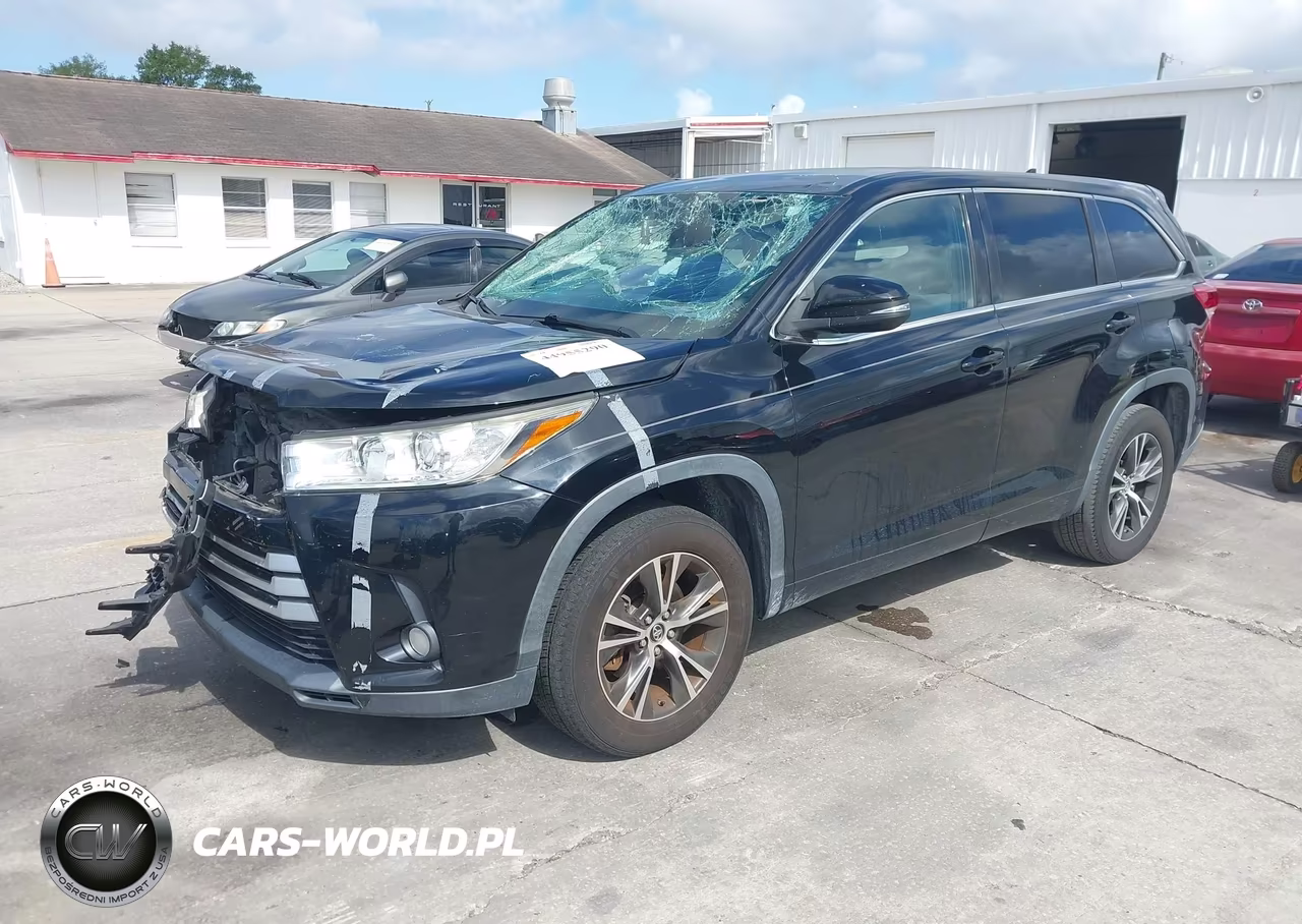 2018 Toyota Highlander Le Plus VIN:5TDZZRFH4JS286125 - 2