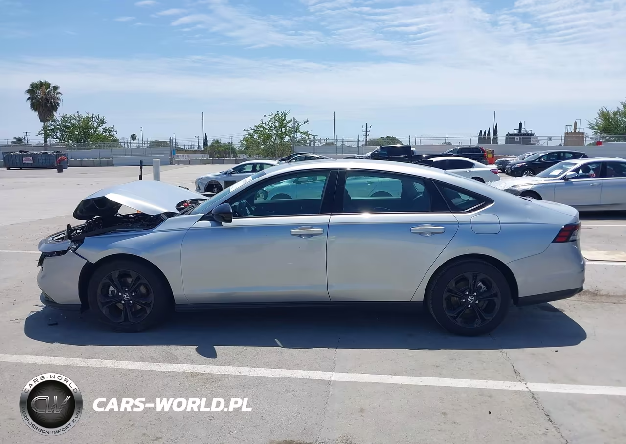 2025 Honda Accord Se VIN:1HGCY1F45SA017378 - 14