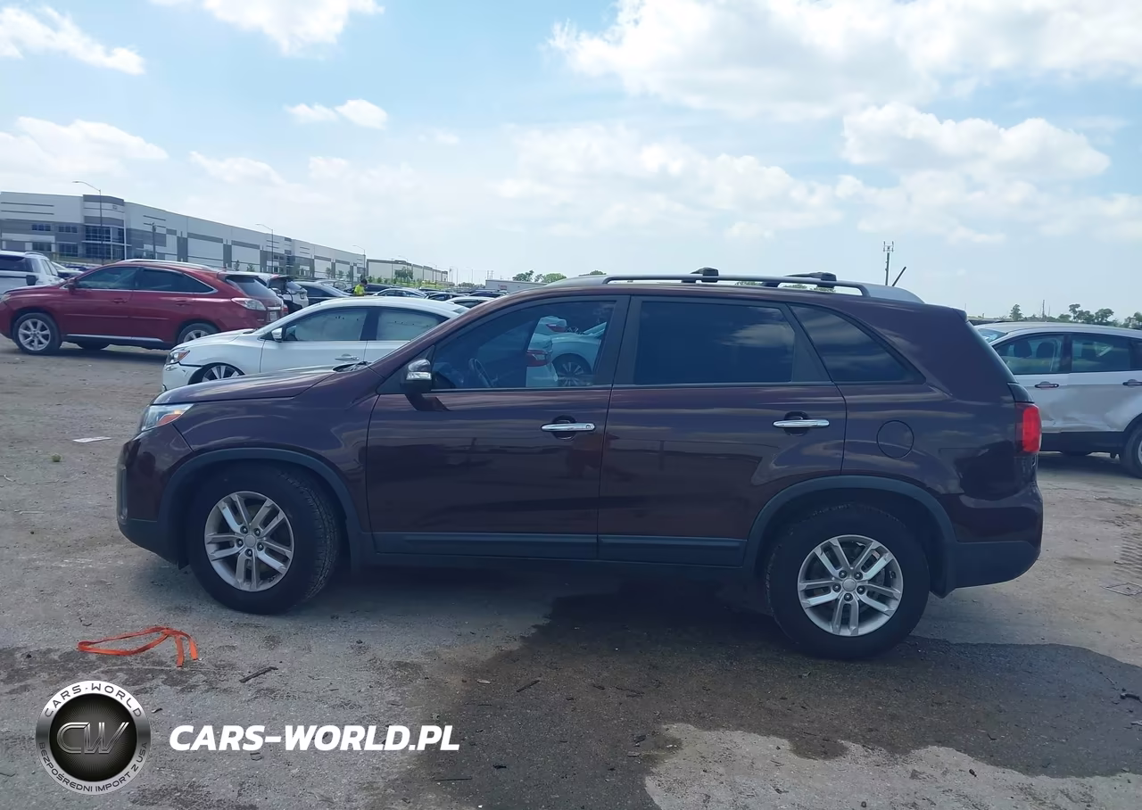 2015 Kia Sorento Lx VIN:5XYKT4A62FG622788 - 14