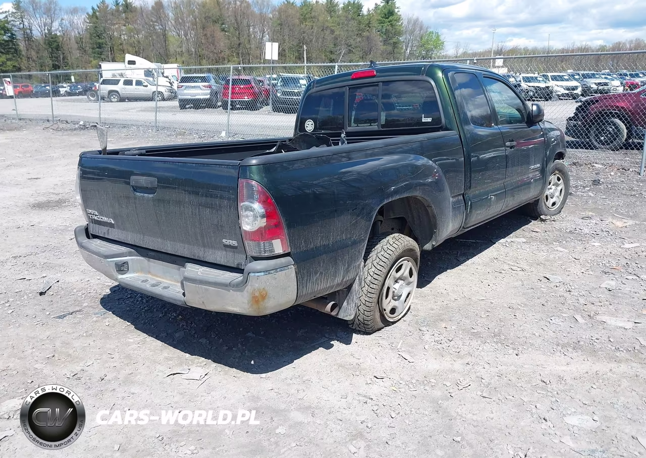 2014 Toyota Tacoma VIN:5TFTX4CN7EX046818 - 4