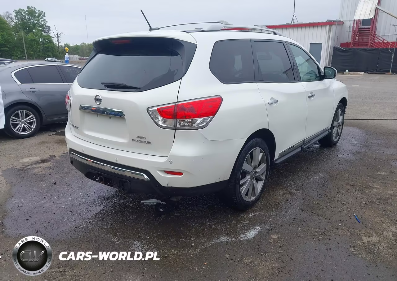 2016 Nissan Pathfinder Platinum VIN:5N1AR2MM0GC612187 - 4