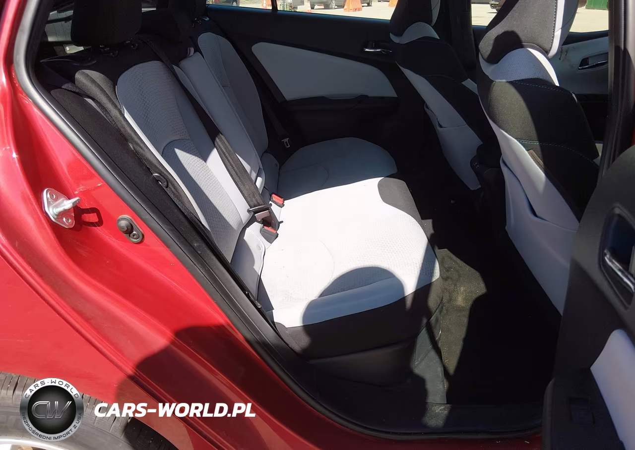 2020 Toyota Prius Le Awd-E VIN:JTDL9RFU2L3016270 - 8