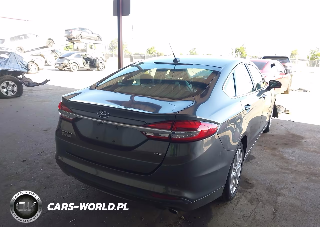 2017 Ford Fusion Energi Se Luxury VIN:3FA6P0PUXHR184007 - 4