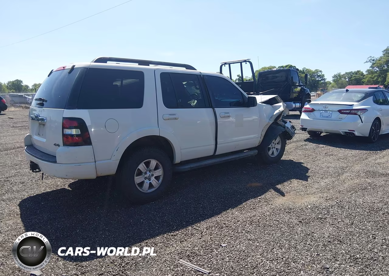 2009 Ford Explorer Xlt VIN:1FMEU73E79UA00959 - 4