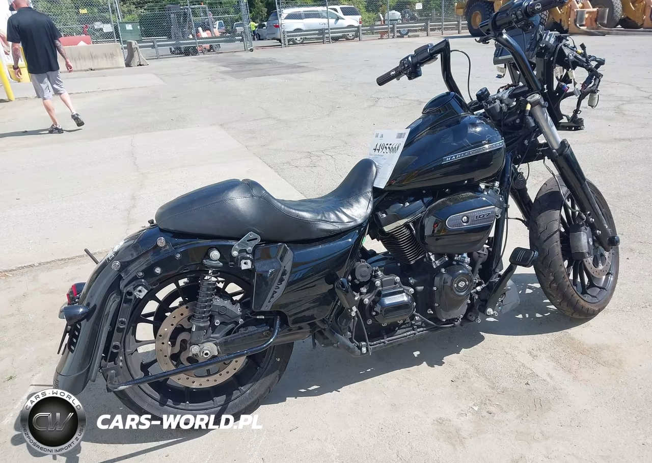 2018 Harley-Davidson Fltrxs Road Glide Special VIN:1HD1KTC13JB613691 - 13