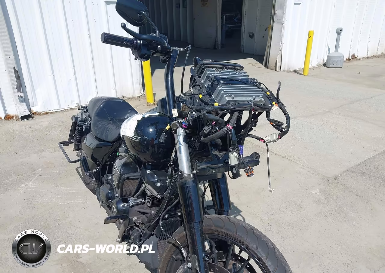 2018 Harley-Davidson Fltrxs Road Glide Special VIN:1HD1KTC13JB613691 - 15