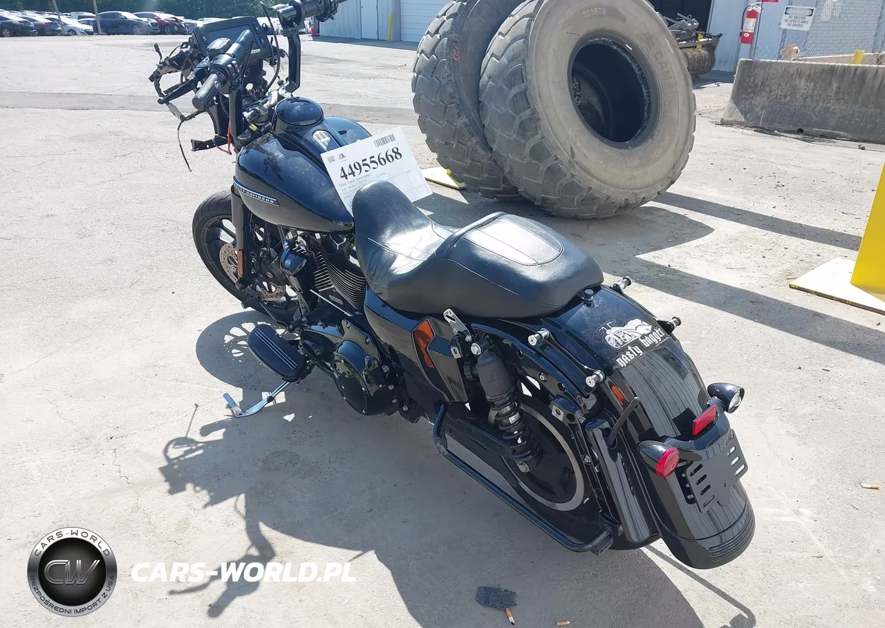 2018 Harley-Davidson Fltrxs Road Glide Special VIN:1HD1KTC13JB613691 - 3