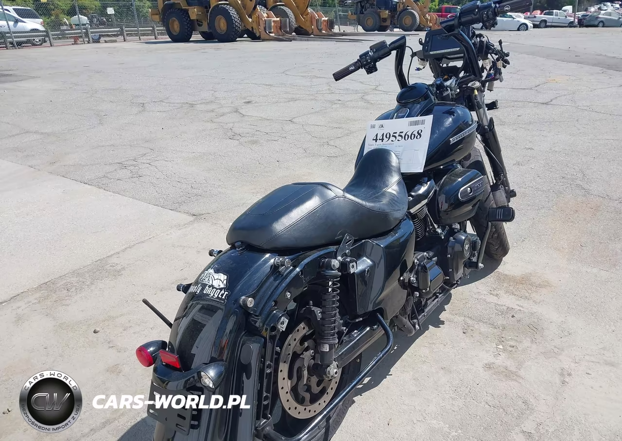 2018 Harley-Davidson Fltrxs Road Glide Special VIN:1HD1KTC13JB613691 - 4