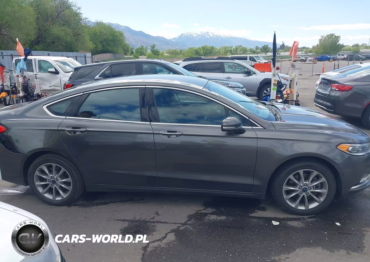 2017 Ford Fusion Energi Se Luxury VIN:3FA6P0PUXHR329921 - 13