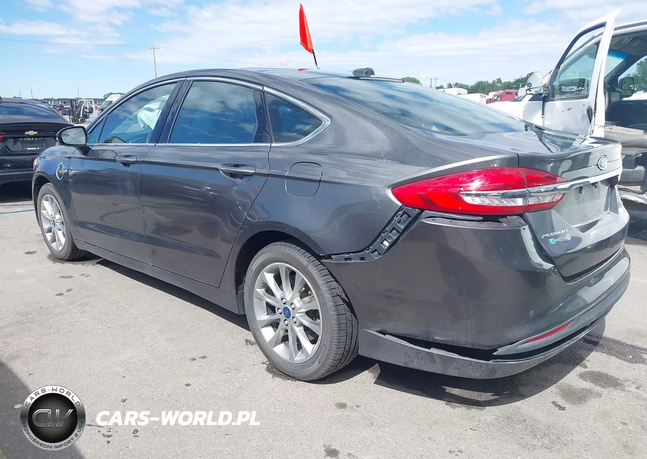 2017 Ford Fusion Energi Se Luxury VIN:3FA6P0PUXHR329921 - 3