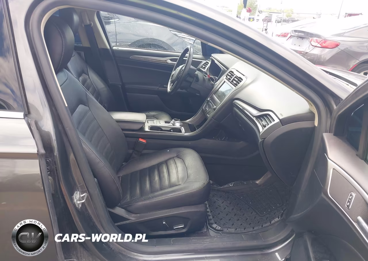 2017 Ford Fusion Energi Se Luxury VIN:3FA6P0PUXHR329921 - 5