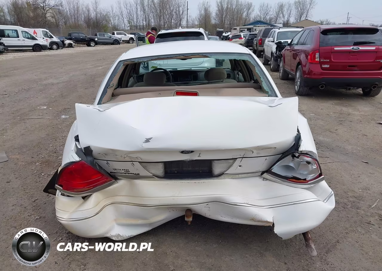 1999 Ford Crown Victoria Lx VIN:2FAFP74W6XX169325 - 16