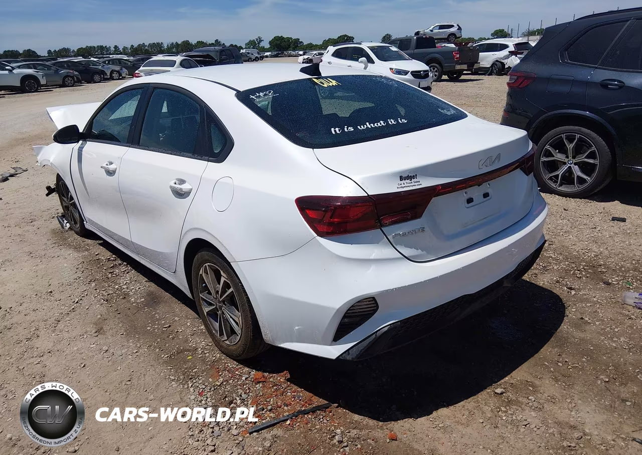 2024 Kia Forte Lxs VIN:3KPF24AD0RE782995 - 3