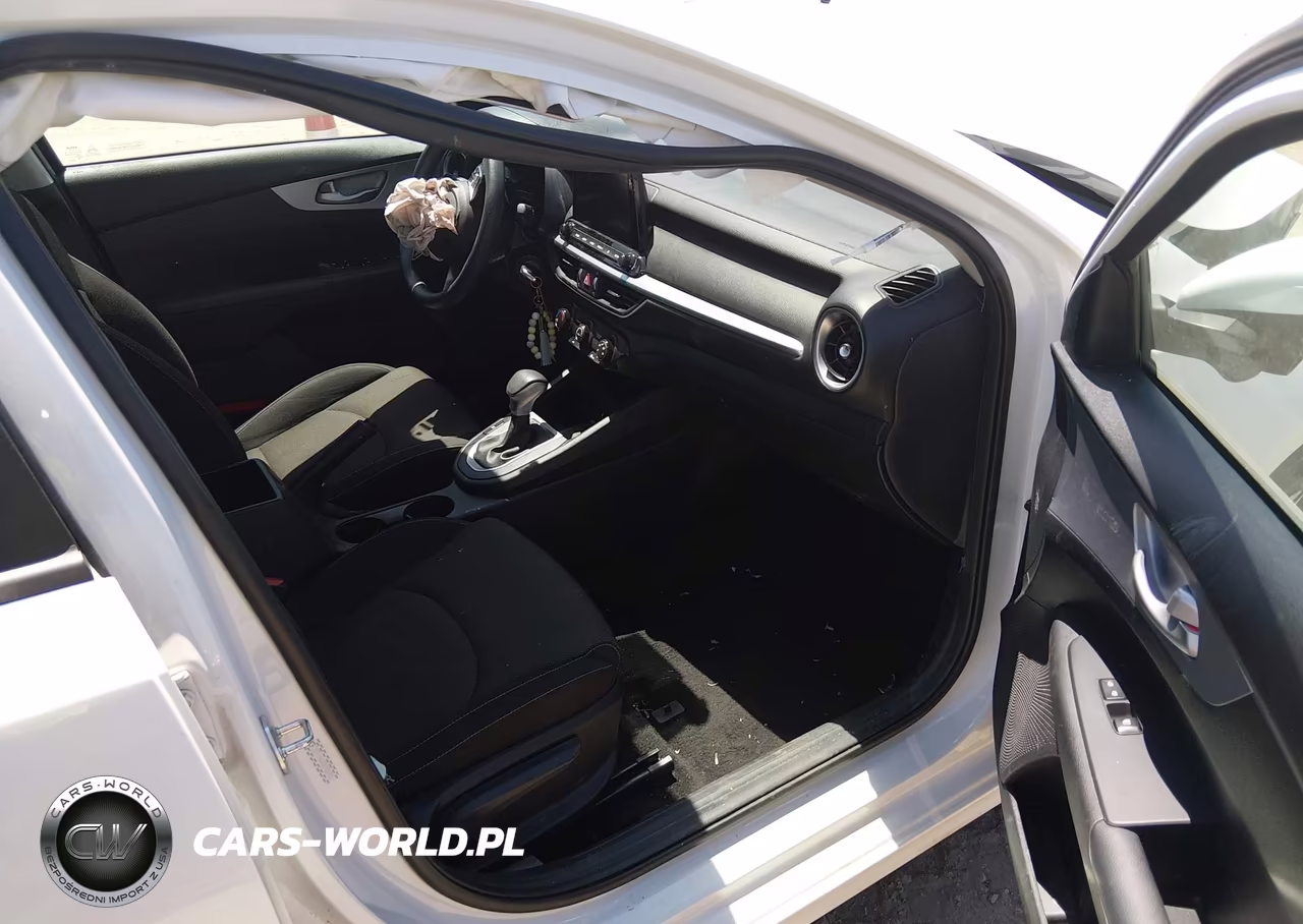 2024 Kia Forte Lxs VIN:3KPF24AD0RE782995 - 5